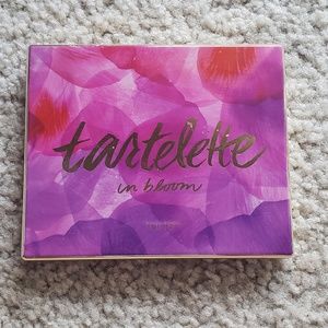 Eyeshadow palette